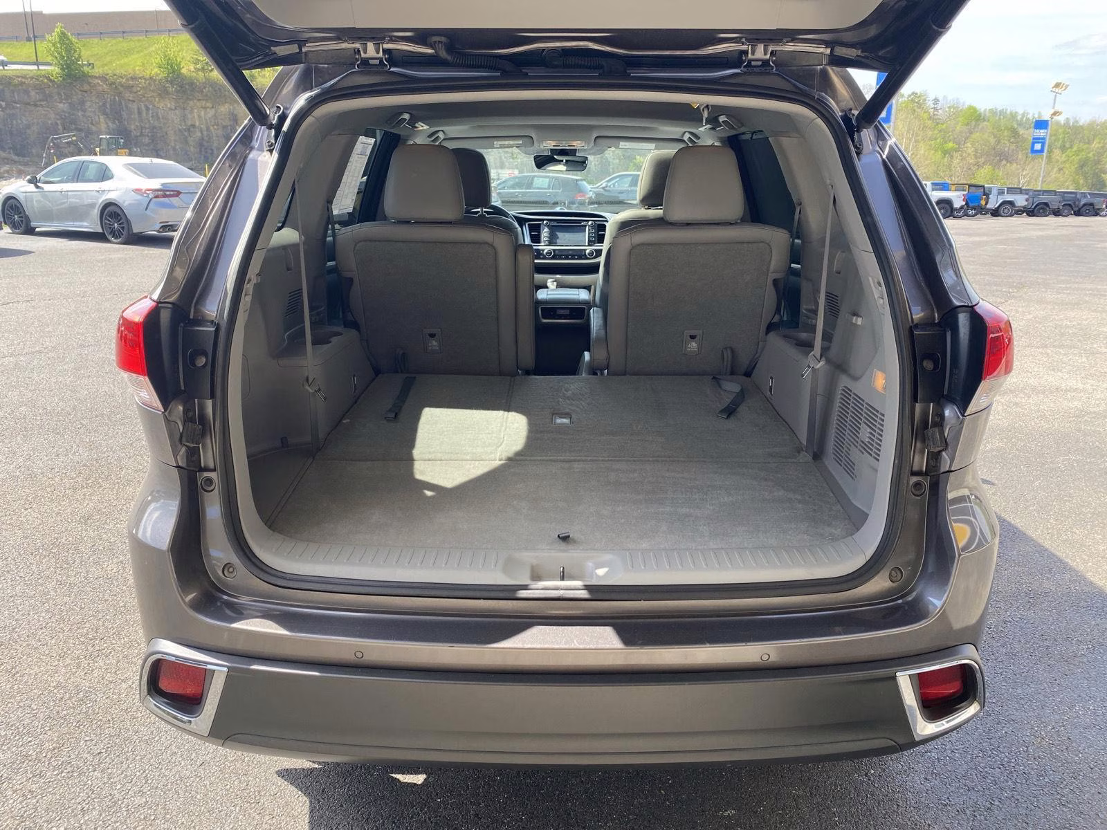 2017 Predawn Gray Mica Toyota Highlander Limited AWD SUV