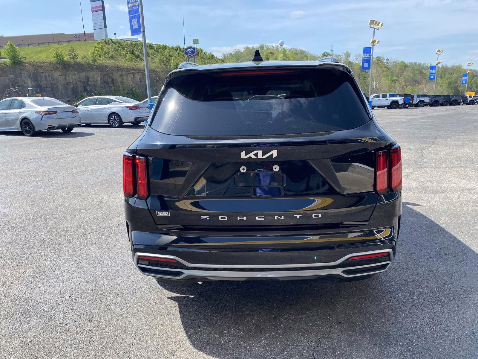 2022 Ebony Black Kia Sorento SX FWD SUV