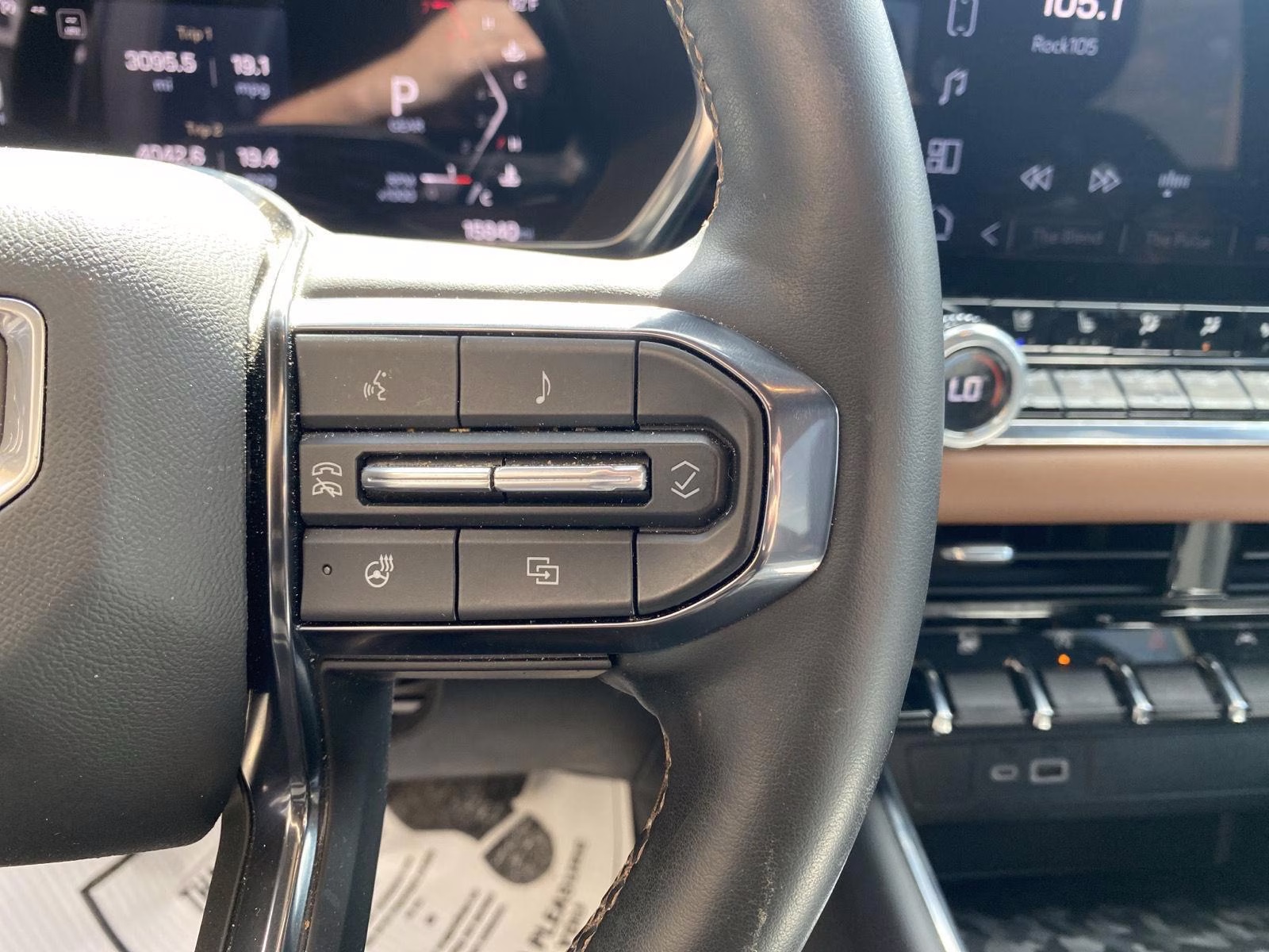 2024 Onyx Black GMC Canyon 4WD AT4 4X4 Truck