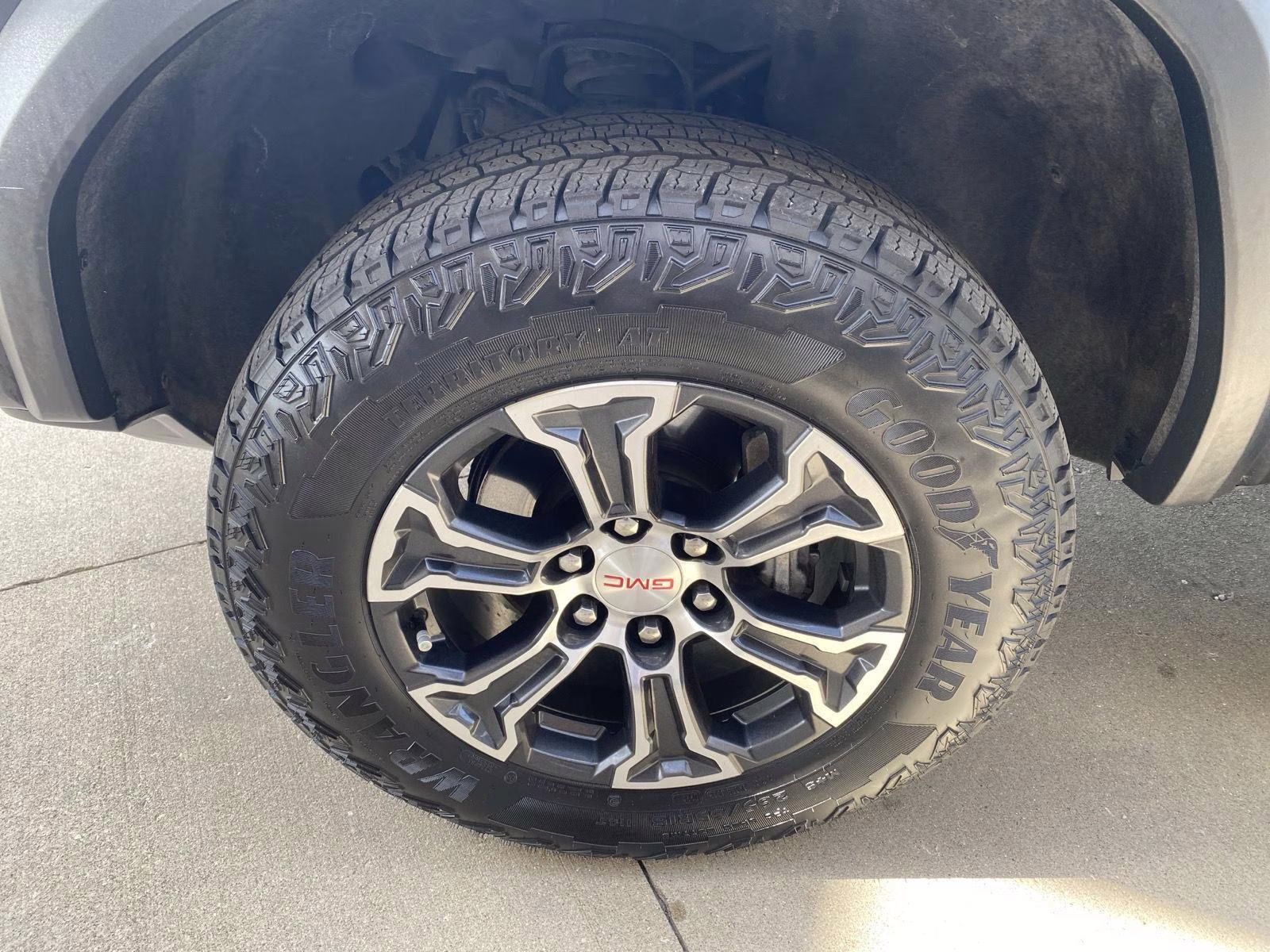 2024 Onyx Black GMC Canyon 4WD AT4 4X4 Truck