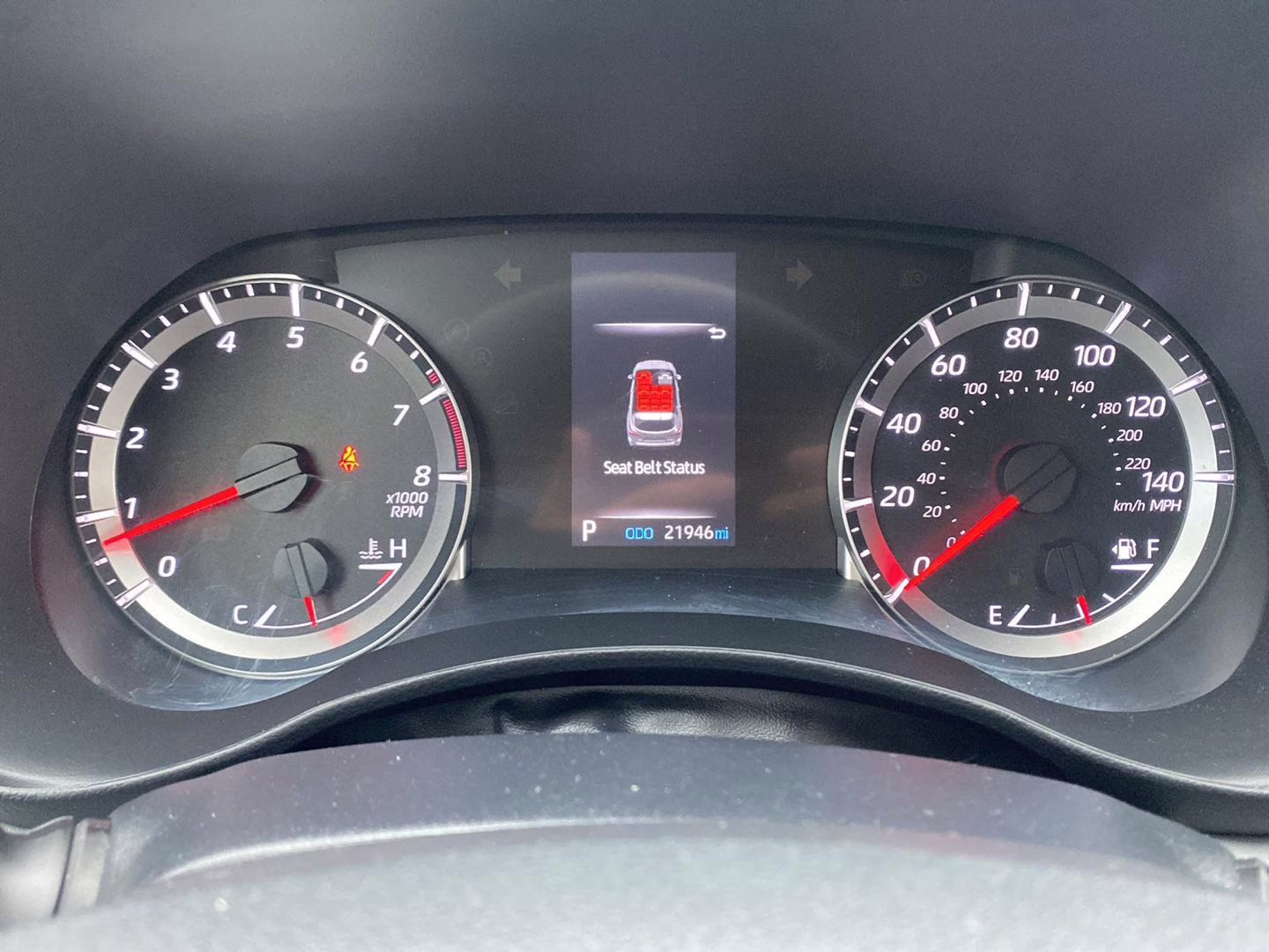 2022 Magnetic Gray Metallic Toyota Highlander LE FWD SUV