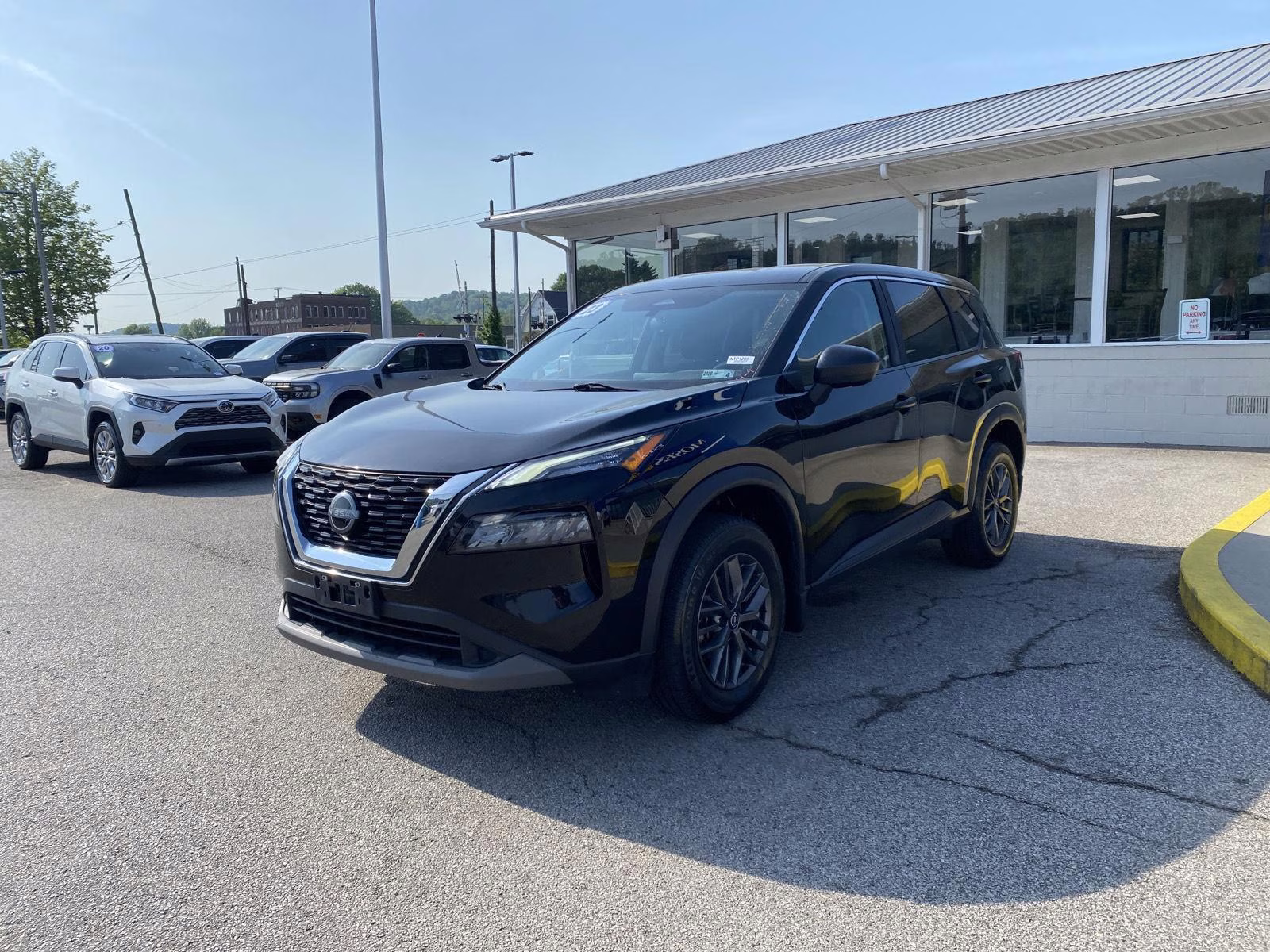 2023 Super Black Nissan Rogue S FWD SUV