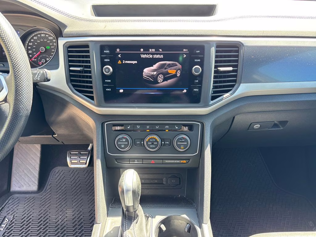 2021 Pure White Volkswagen Atlas Cross Sport 3.6L V6 SE w/Technology R-Line FWD SUV