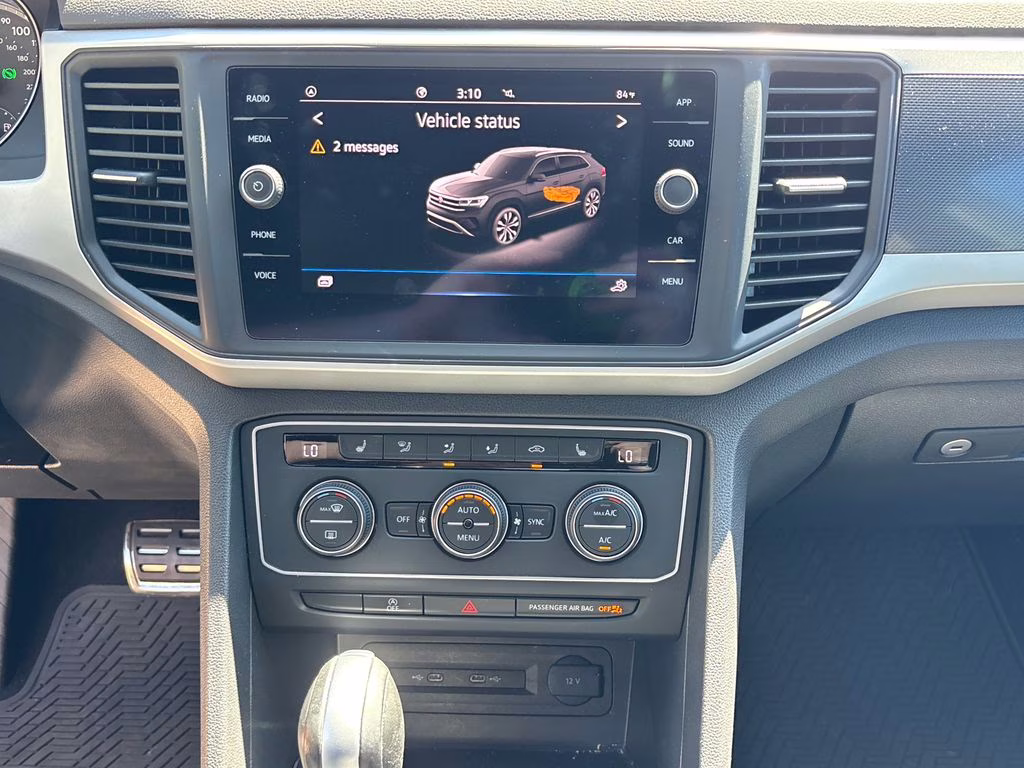 2021 Pure White Volkswagen Atlas Cross Sport 3.6L V6 SE w/Technology R-Line FWD SUV