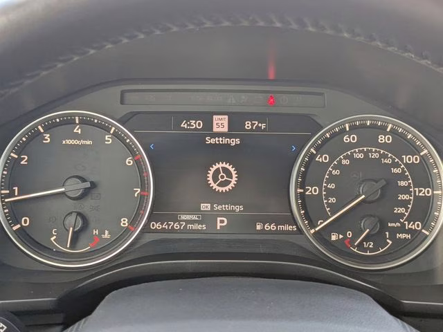 2024 White Diamond Mitsubishi Outlander SE AWD SUV