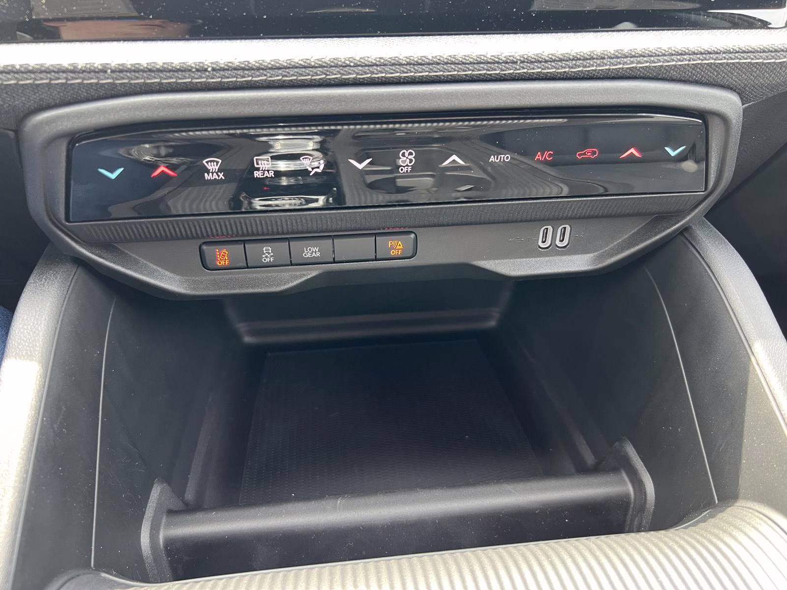 2026 '41 Jeep Cherokee Laredo 4X4 SUV