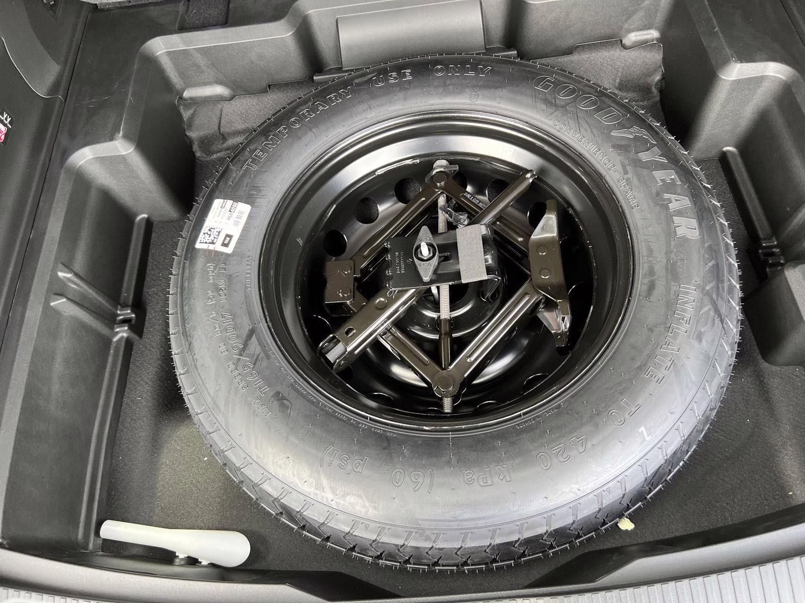 2026 '41 Jeep Cherokee Laredo 4X4 SUV
