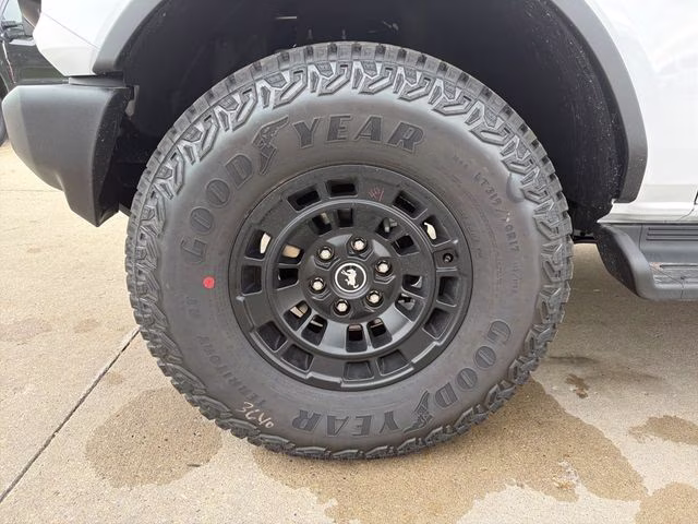 2026 Oxford White Ford Bronco Outer Banks 4X4 SUV