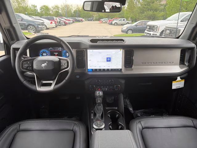 2026 Oxford White Ford Bronco Outer Banks 4X4 SUV