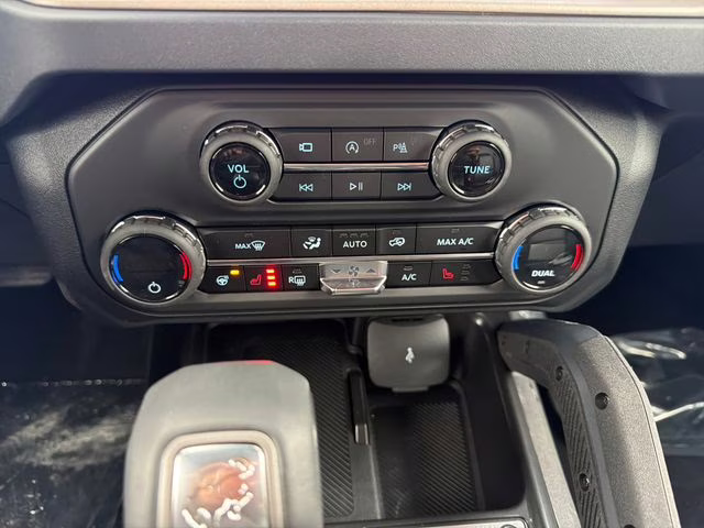 2026 Oxford White Ford Bronco Outer Banks 4X4 SUV