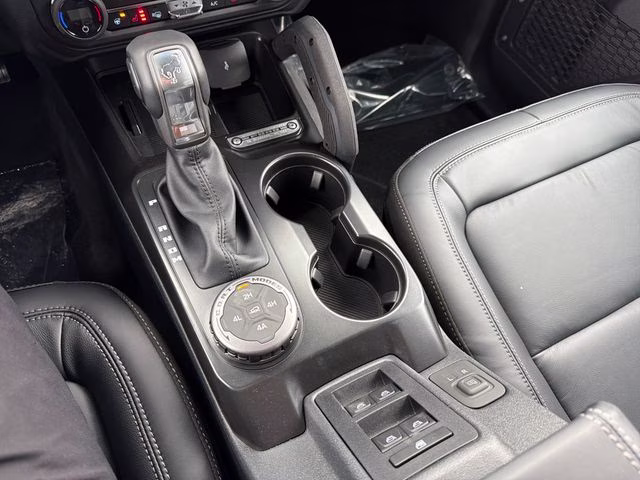 2026 Oxford White Ford Bronco Outer Banks 4X4 SUV