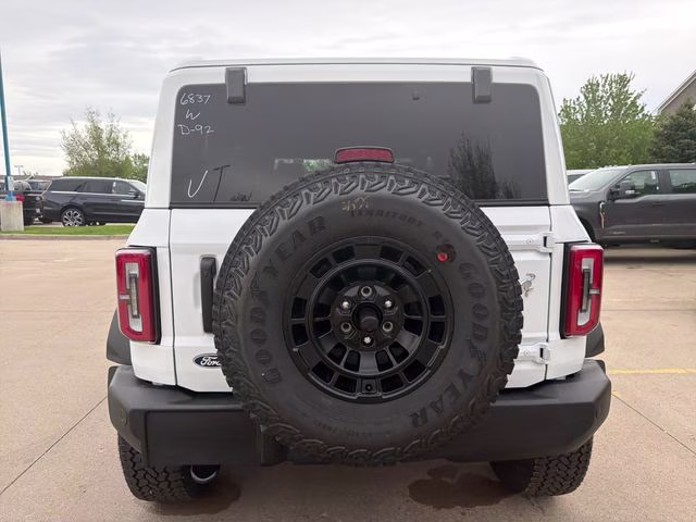 2026 Oxford White Ford Bronco Outer Banks 4X4 SUV