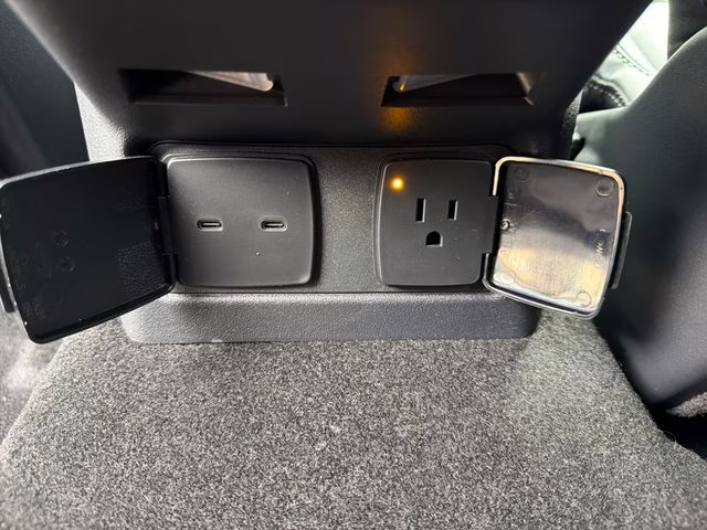2026 Avalanche Gray Ford Bronco Outer Banks 4X4 SUV