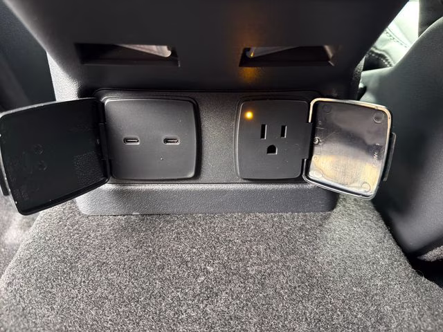 2026 Avalanche Gray Ford Bronco Outer Banks 4X4 SUV