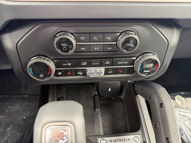 2026 Avalanche Gray Ford Bronco Outer Banks 4X4 SUV