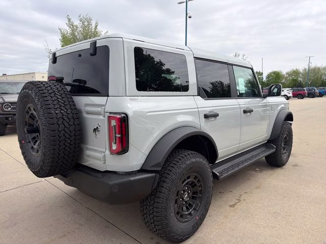 2026 Avalanche Gray Ford Bronco Outer Banks 4X4 SUV