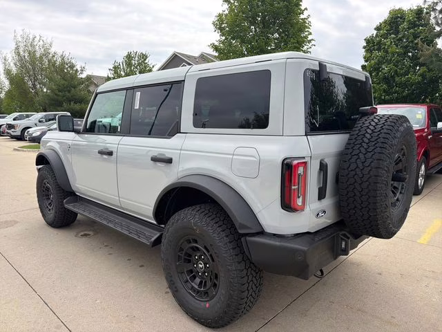 2026 Avalanche Gray Ford Bronco Outer Banks 4X4 SUV