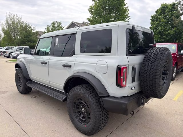 2026 Avalanche Gray Ford Bronco Outer Banks 4X4 SUV