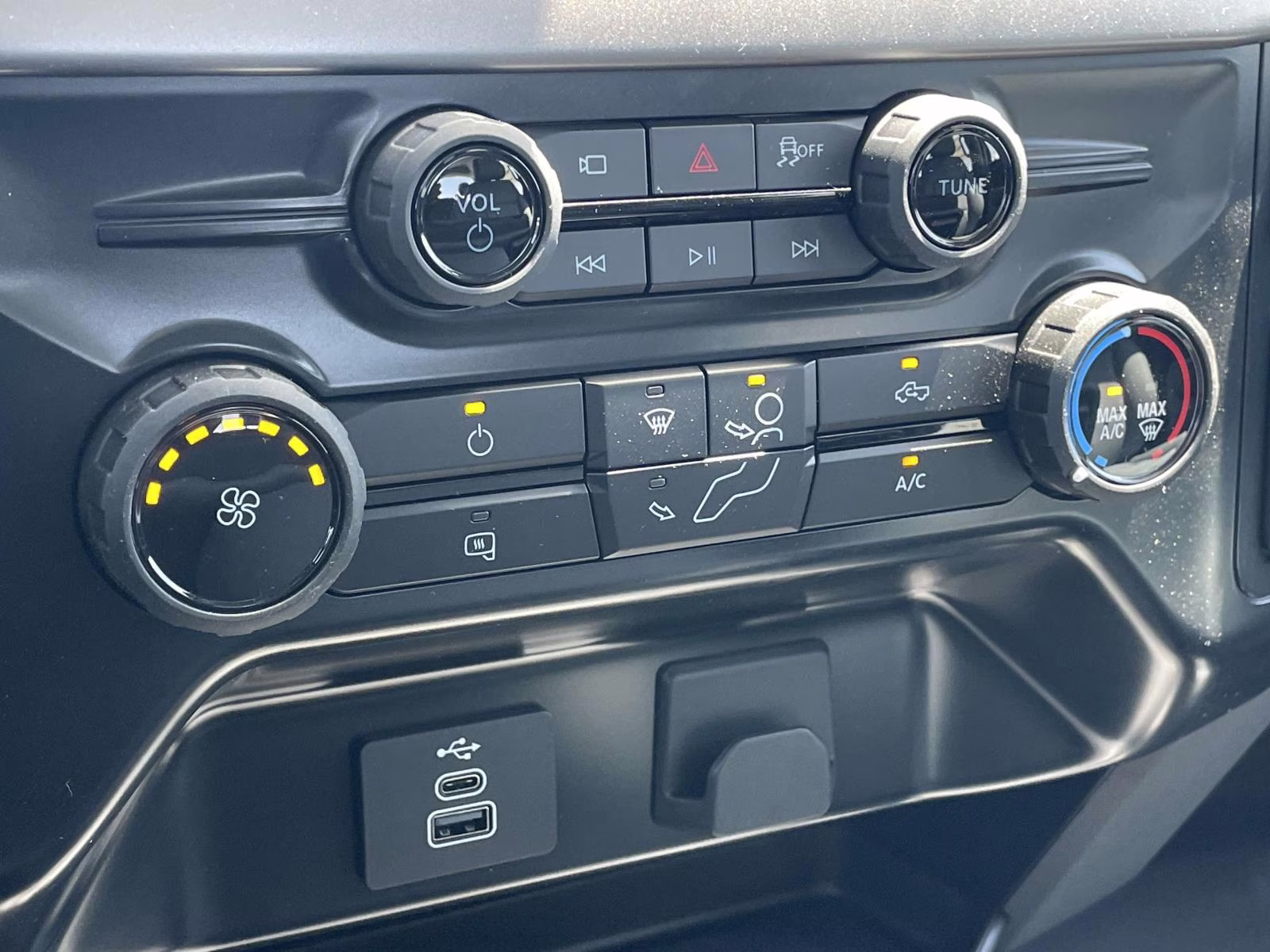 2026 Oxford White Ford F-150 XL 4X4 Truck