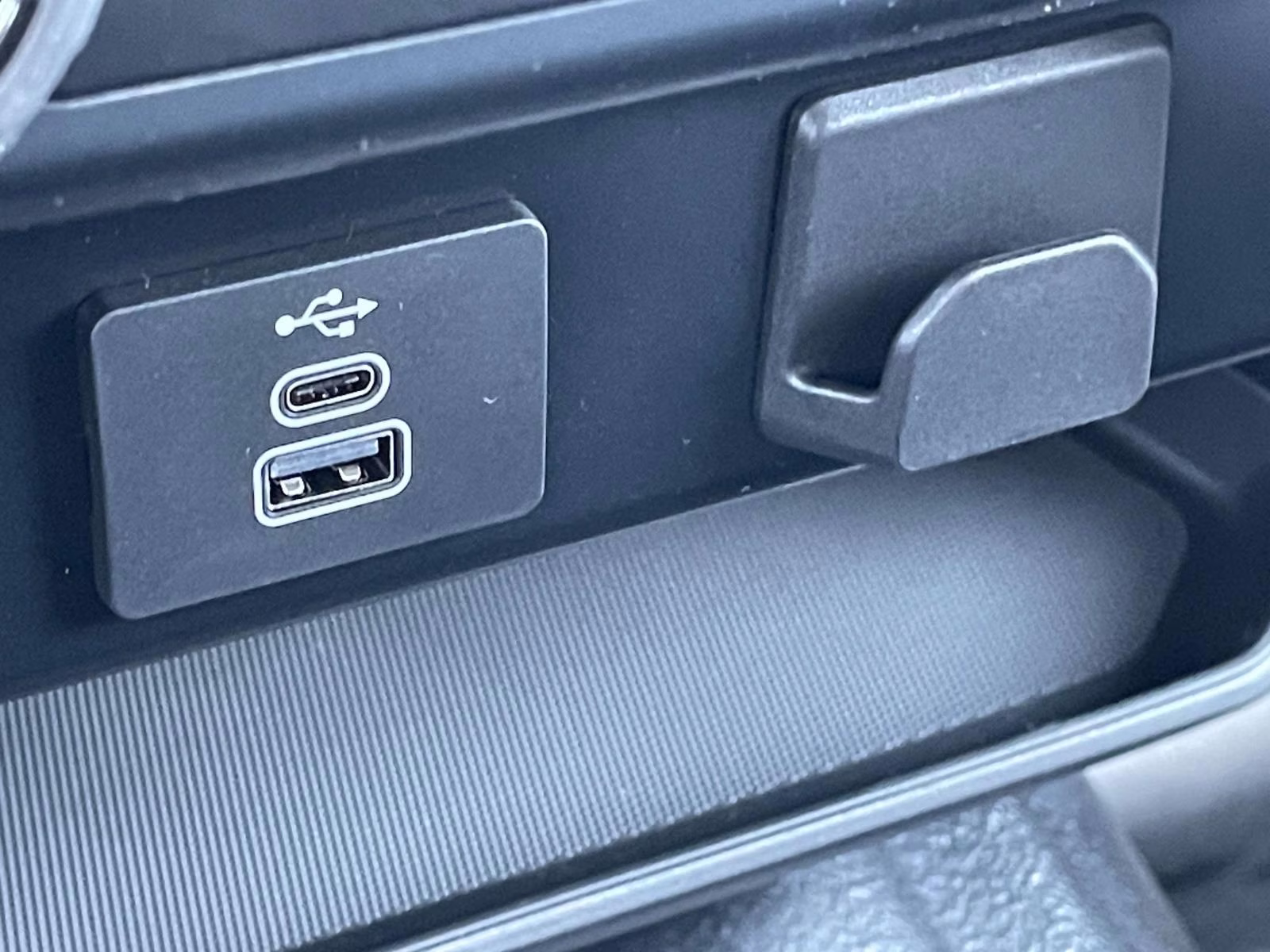 2026 Oxford White Ford F-150 XL 4X4 Truck