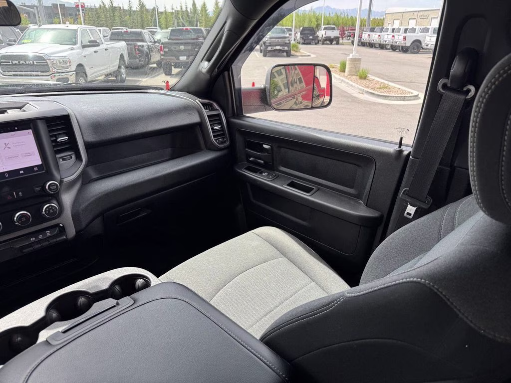 2022 Diamond Black Crystal Pearlcoat Ram 3500 Tradesman 4X4 Truck