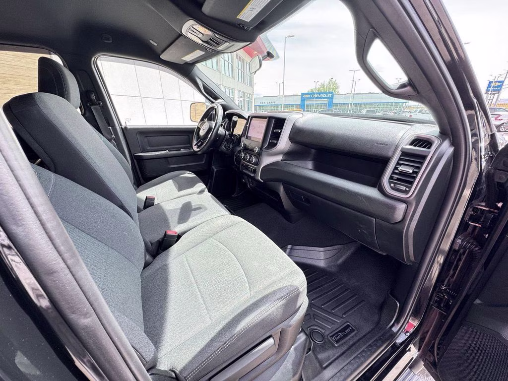 2022 Diamond Black Crystal Pearlcoat Ram 3500 Tradesman 4X4 Truck
