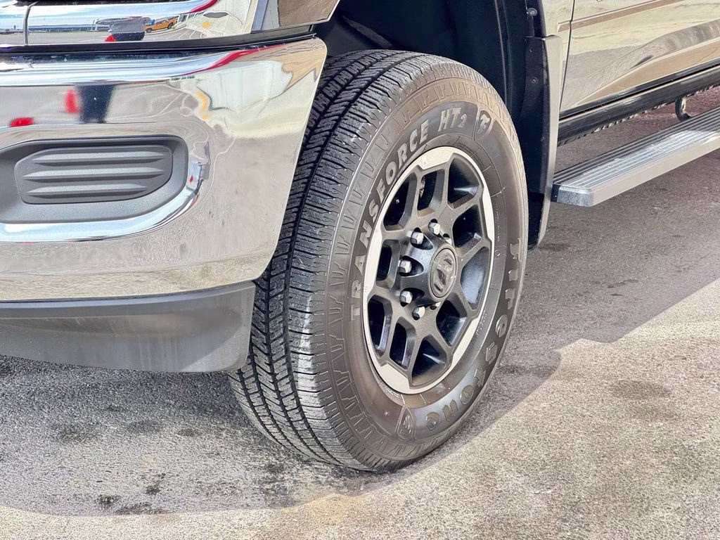 2022 Diamond Black Crystal Pearlcoat Ram 3500 Tradesman 4X4 Truck