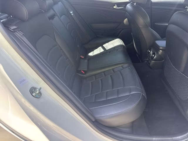 2022 Snow White Pearl Kia Stinger GT2 AWD Sedan