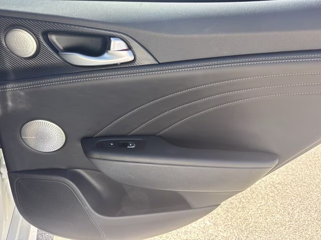 2022 Snow White Pearl Kia Stinger GT2 AWD Sedan
