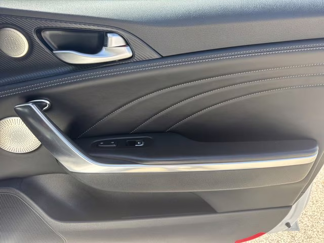 2022 Snow White Pearl Kia Stinger AWD Sedan