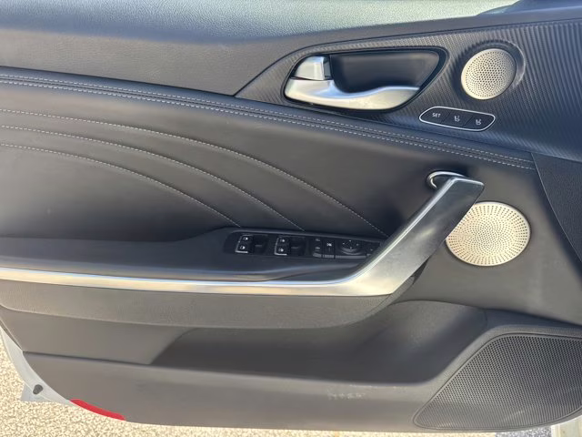 2022 Snow White Pearl Kia Stinger AWD Sedan