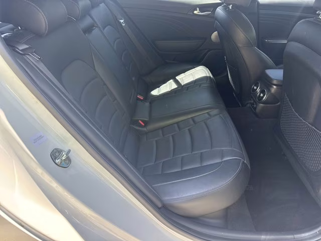 2022 Snow White Pearl Kia Stinger AWD Sedan