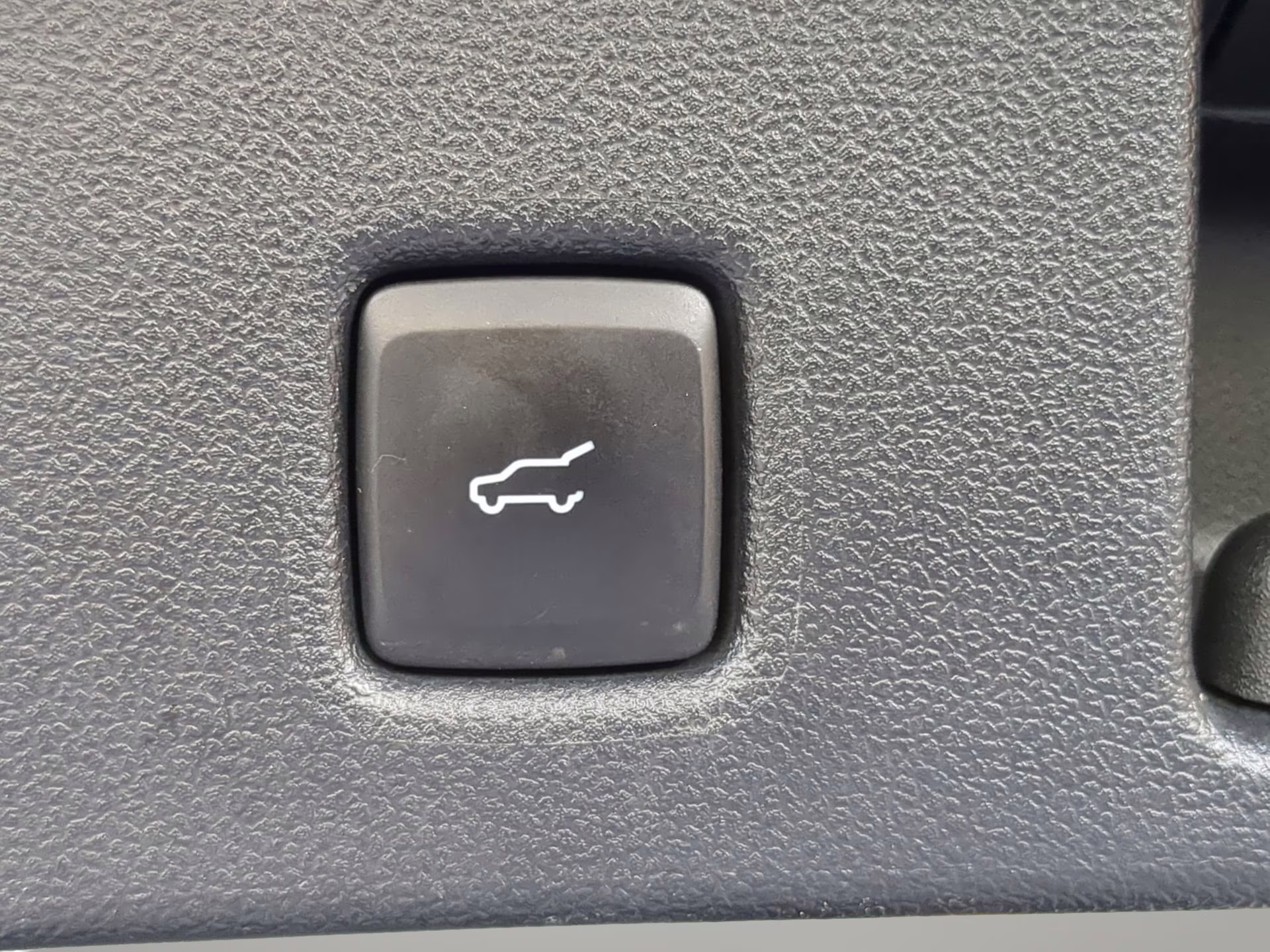 2020 Desert Gold Metallic Ford Escape Titanium Hybrid FWD SUV