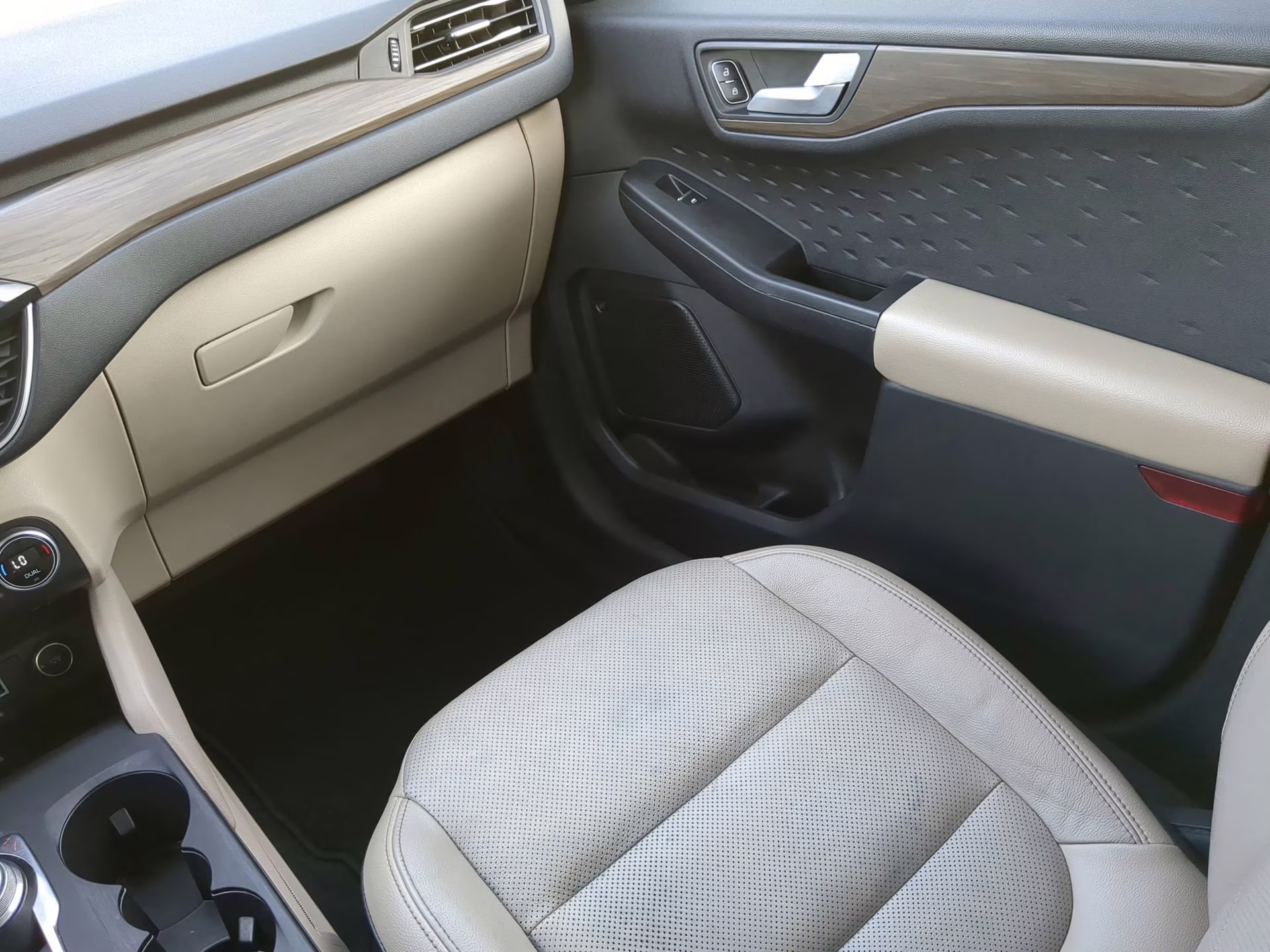 2020 Desert Gold Metallic Ford Escape Titanium Hybrid FWD SUV