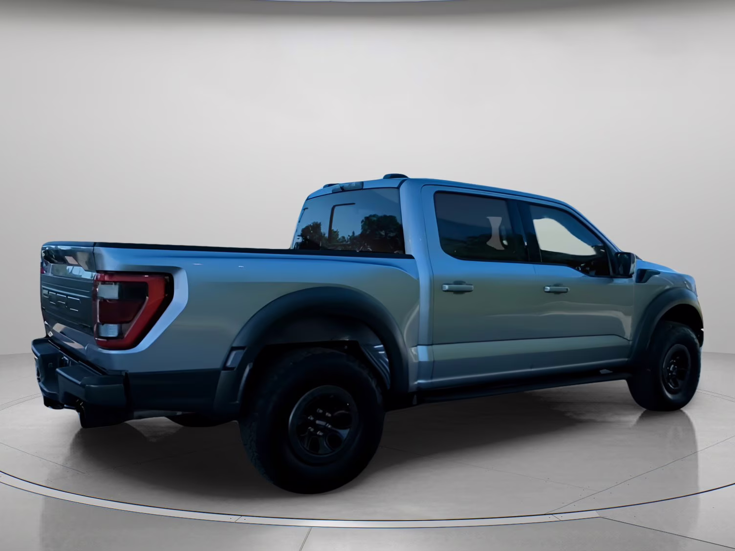 2023 Iconic Silver Metallic Ford F-150 Raptor Crew Cab Pickup 4X4 Truck