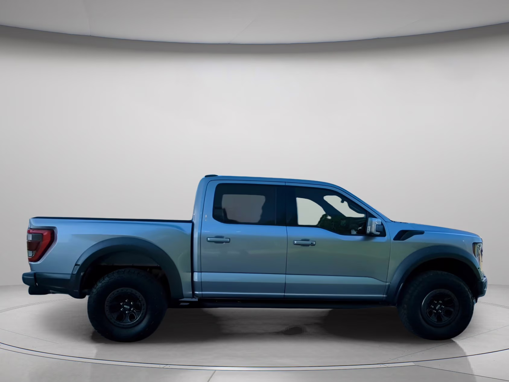 2023 Iconic Silver Metallic Ford F-150 Raptor Crew Cab Pickup 4X4 Truck
