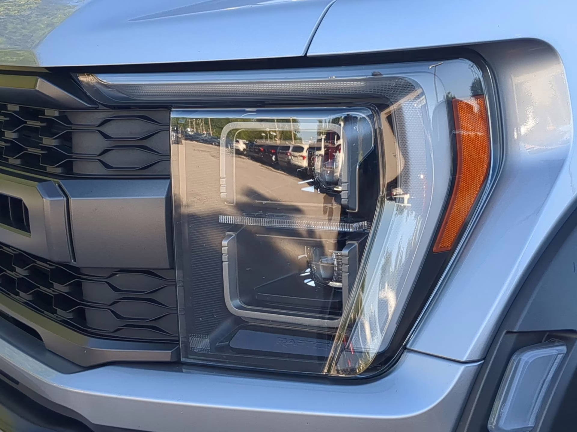 2023 Iconic Silver Metallic Ford F-150 Raptor Crew Cab Pickup 4X4 Truck