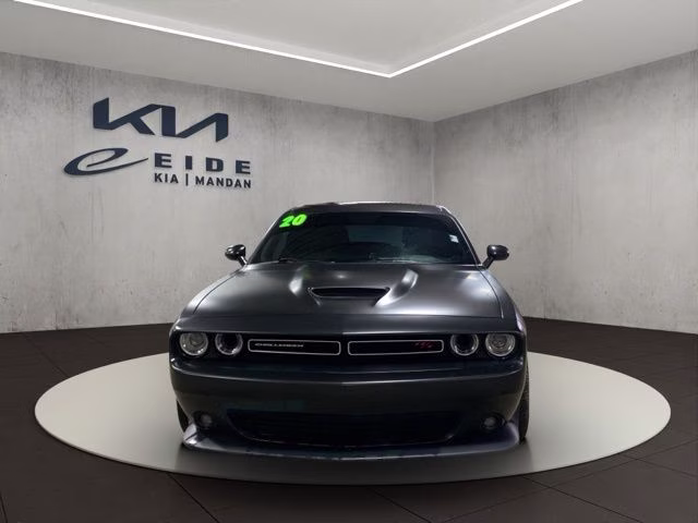 2020 Octane Red Pearlcoat Dodge Challenger R/T RWD Coupe