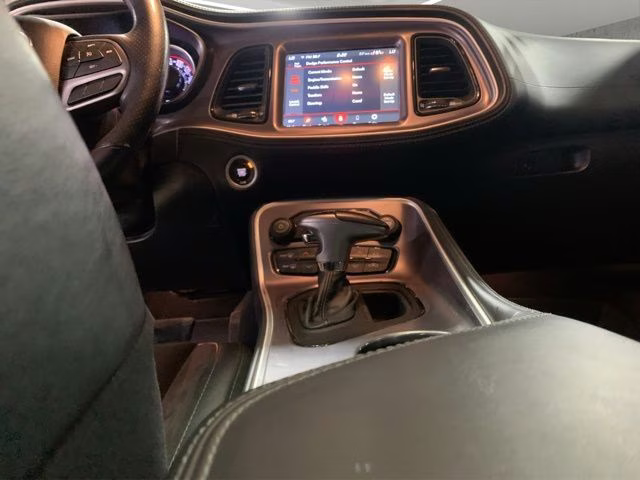 2020 Octane Red Pearlcoat Dodge Challenger R/T RWD Coupe