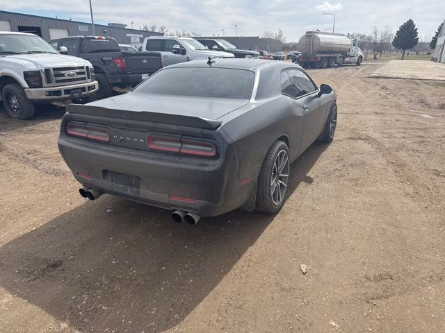 2020 Octane Red Pearlcoat Dodge Challenger R/T RWD Coupe
