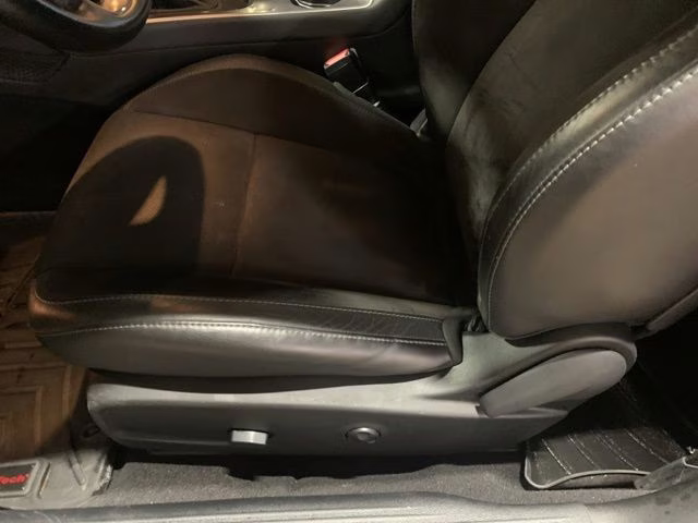 2020 Octane Red Pearlcoat Dodge Challenger R/T RWD Coupe