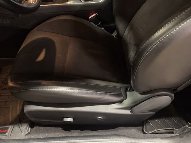 2020 Octane Red Pearlcoat Dodge Challenger R/T RWD Coupe