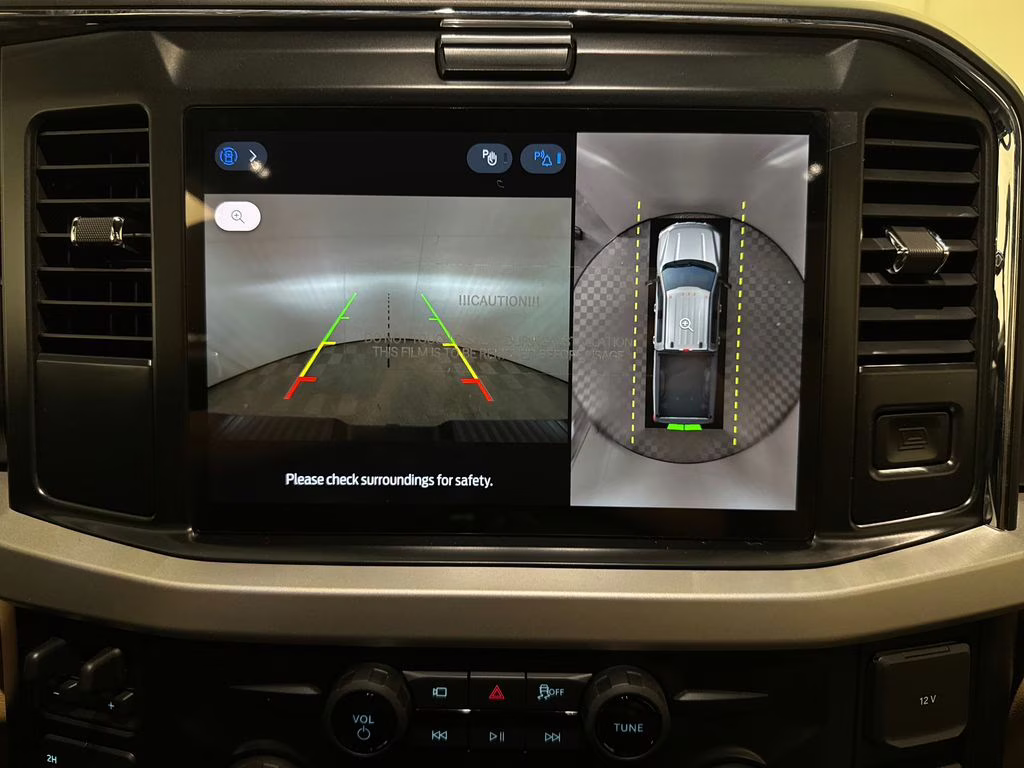 2026 Avalanche Ford Super Duty F-250 SRW XLT 4X4 Truck