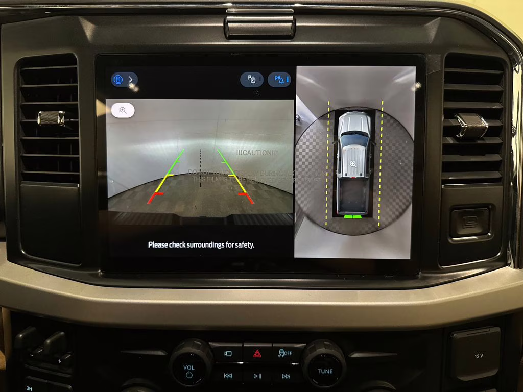 2026 Avalanche Ford Super Duty F-250 SRW XLT 4X4 Truck