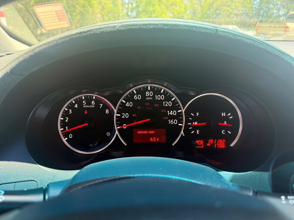 2012 Brilliant Silver Metallic Nissan Altima 2.5 SL FWD Sedan