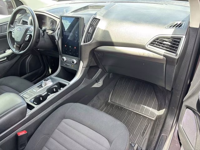 2024 Black Metallic Ford Edge SE AWD SUV