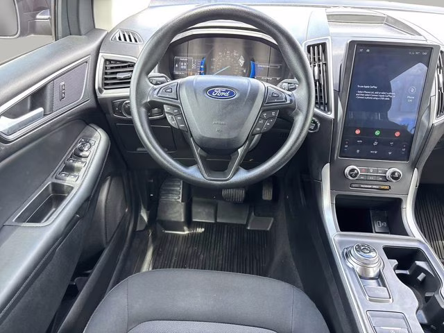 2024 Black Metallic Ford Edge SE AWD SUV