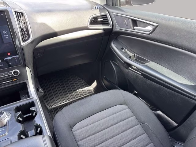 2024 Black Metallic Ford Edge SE AWD SUV