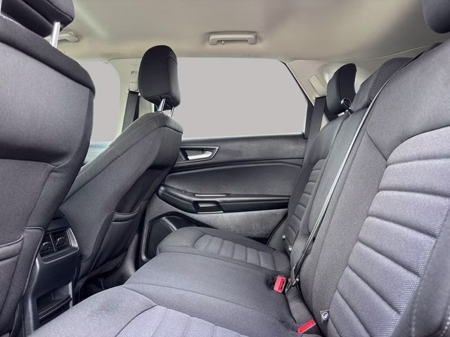 2024 Black Metallic Ford Edge SE AWD SUV