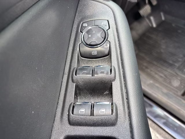 2024 Black Metallic Ford Edge SE AWD SUV